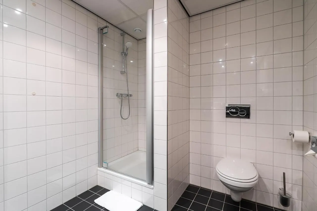 Отель Onderwijshotel De Rooi Pannen Эйндховен