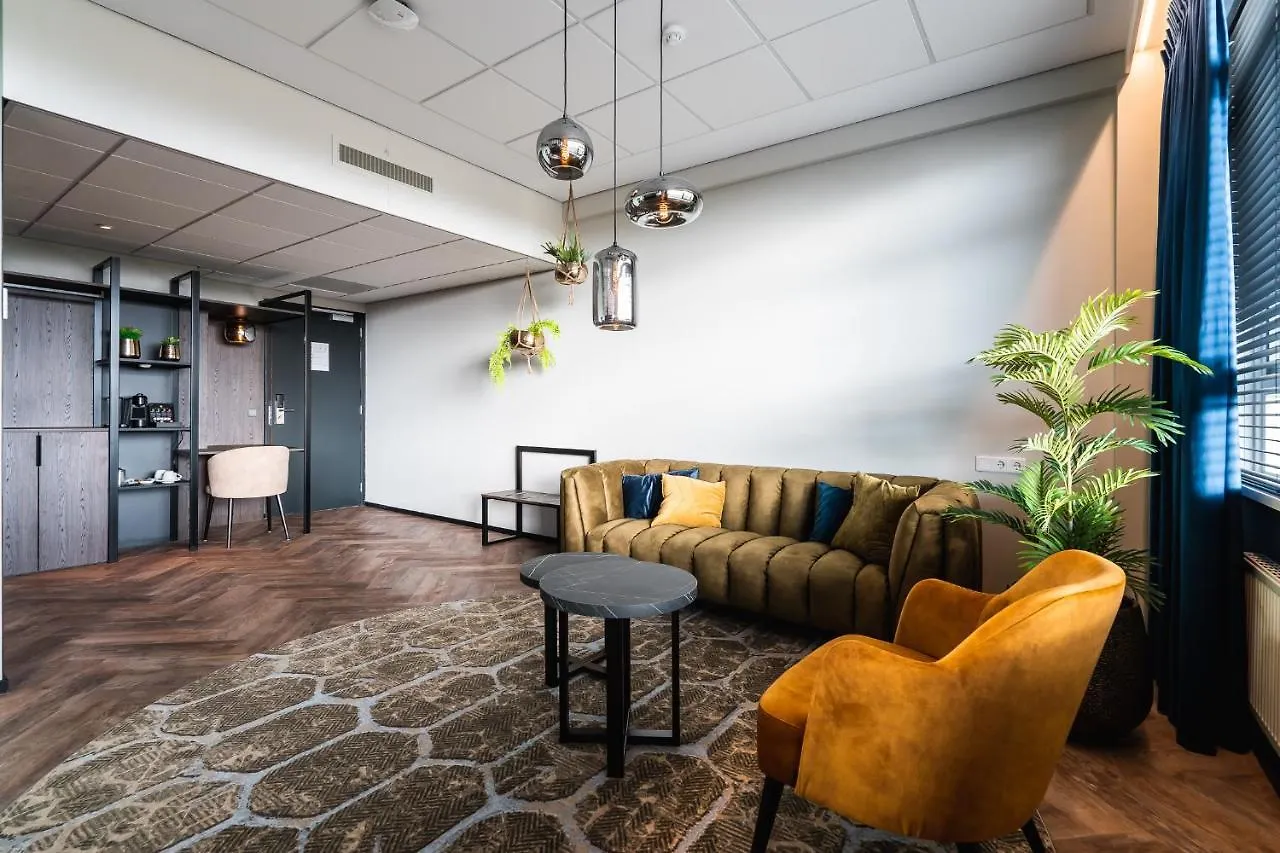 Отель Onderwijshotel De Rooi Pannen Эйндховен