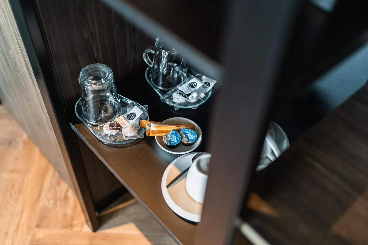 Onderwijshotel De Rooi Pannen Эйндховен