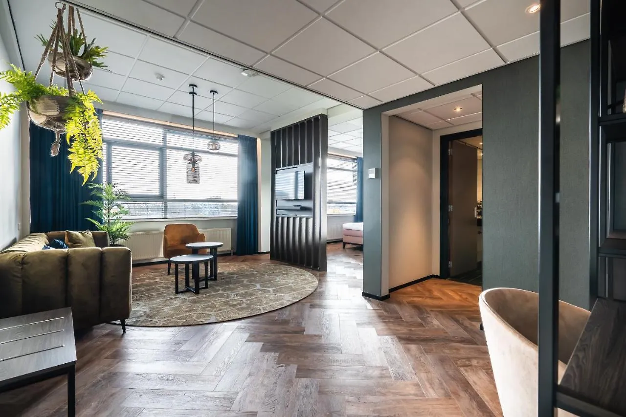 Отель Onderwijshotel De Rooi Pannen Эйндховен