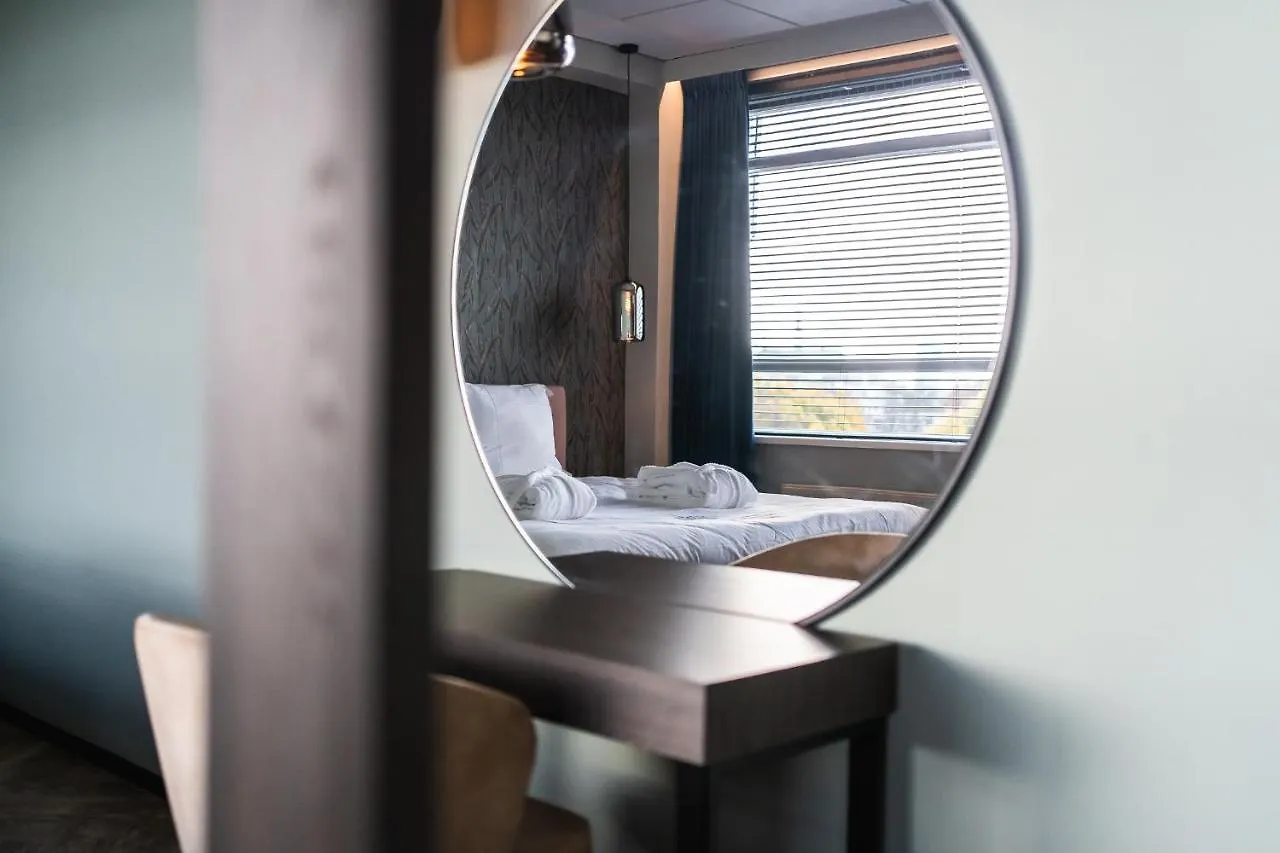 Onderwijshotel De Rooi Pannen Эйндховен 3*,