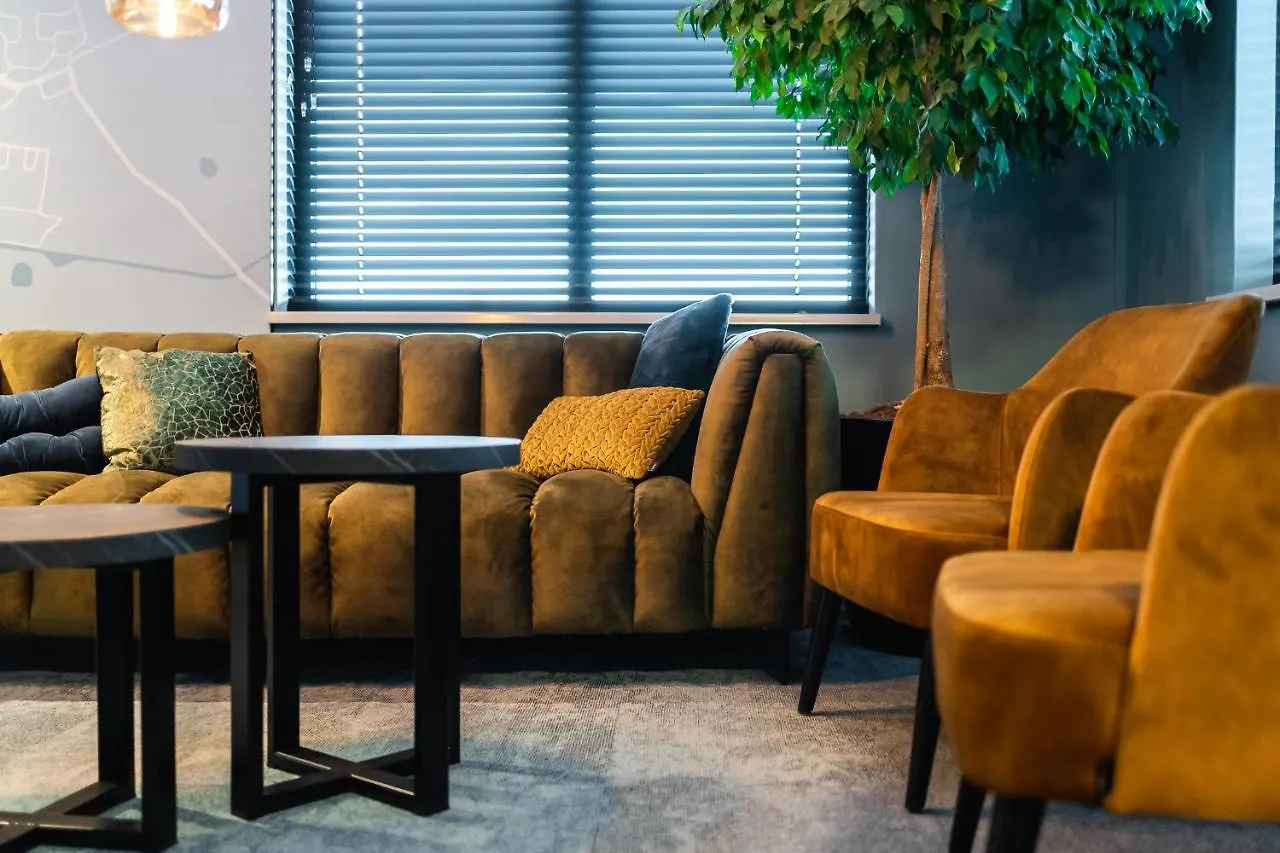 Onderwijshotel De Rooi Pannen Эйндховен